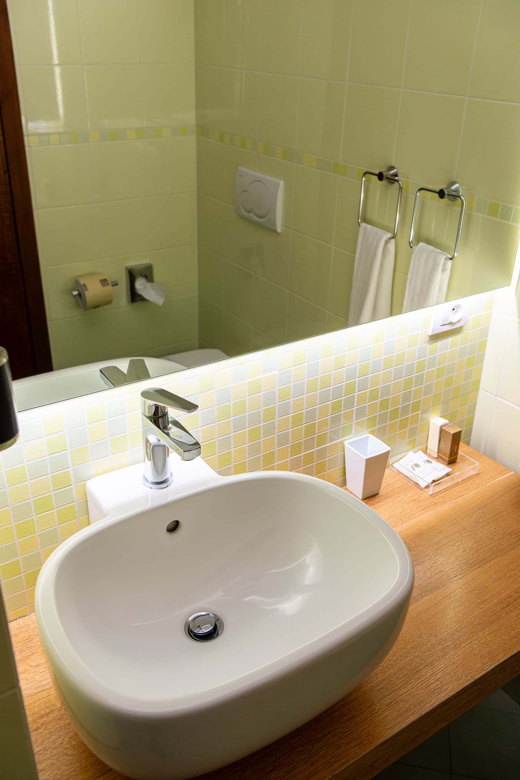 Suite - Thumbnail 21