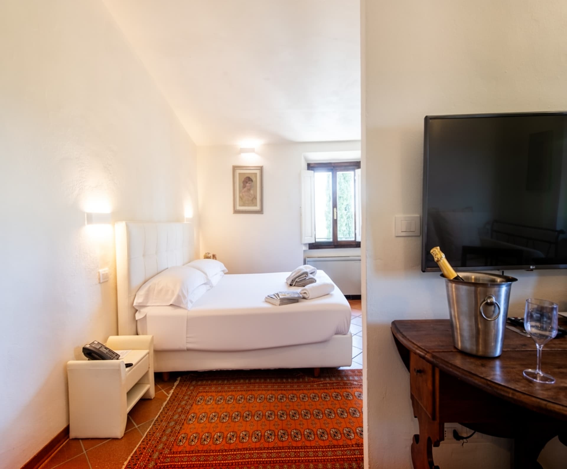 Suite - Thumbnail 10